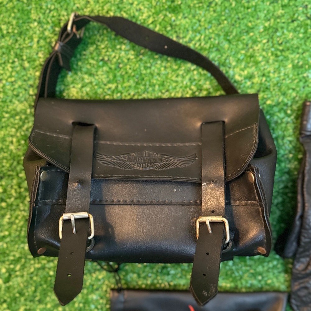 Harley-Davidson Black Leather Accessory Set - Picture 2 of 9